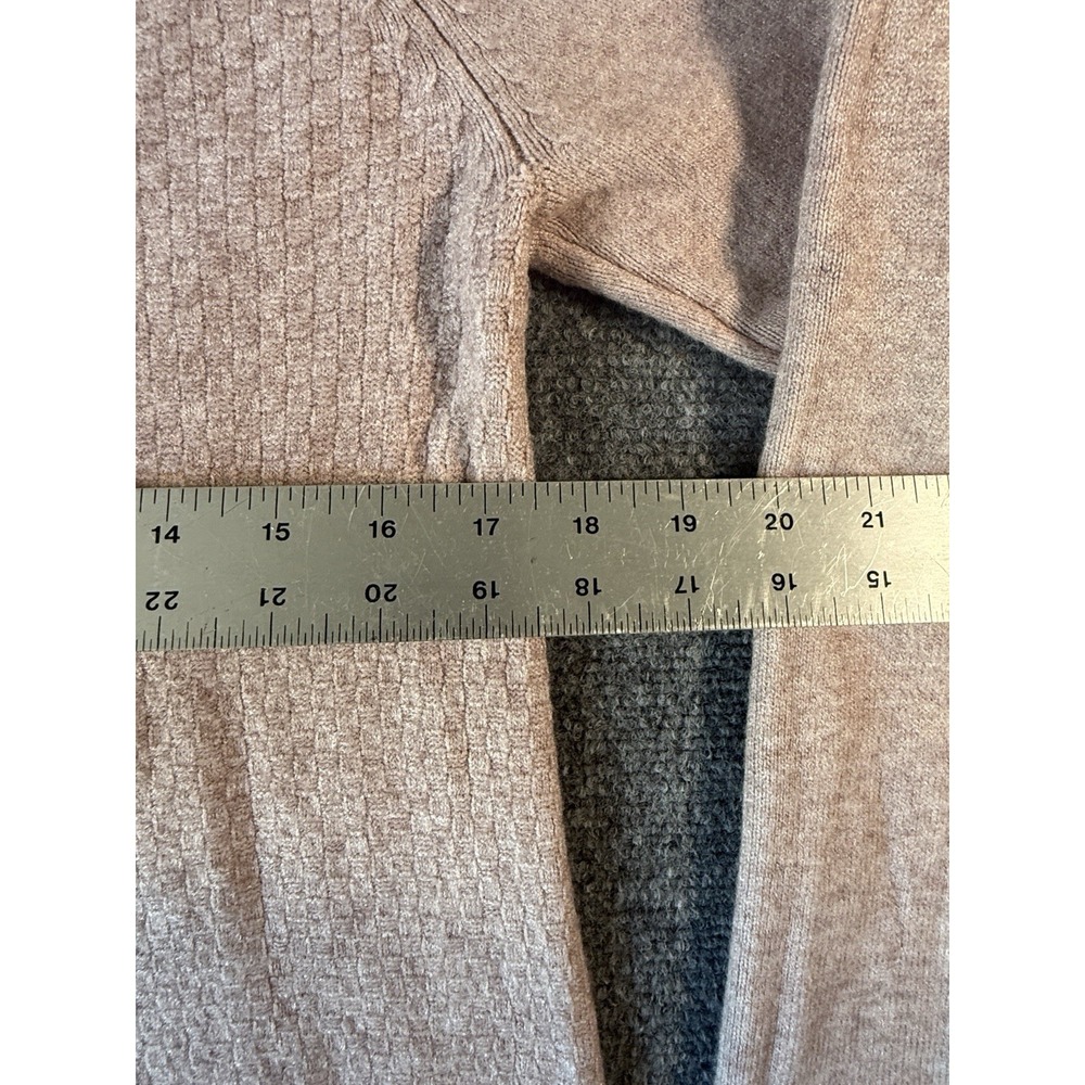 Cyrus, Women's Sweater ,Rosewood. Size M , Cable Knit, Pullover ,Split Hem - Picture 8 of 10